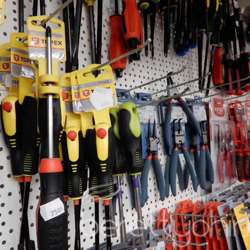 SZABÓ szerszámcentrum 09